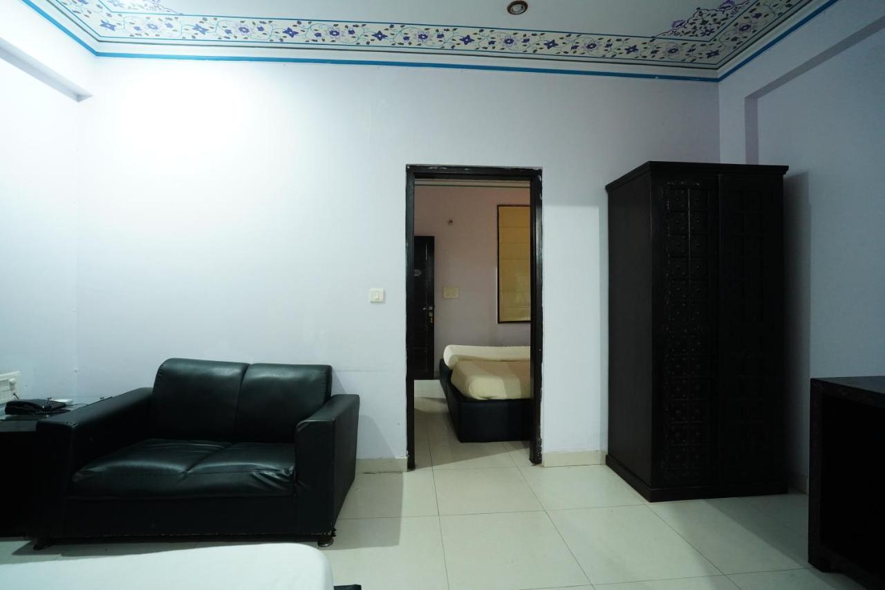 ג'איפור Hotel Jal Mahal Haveli מראה חיצוני תמונה